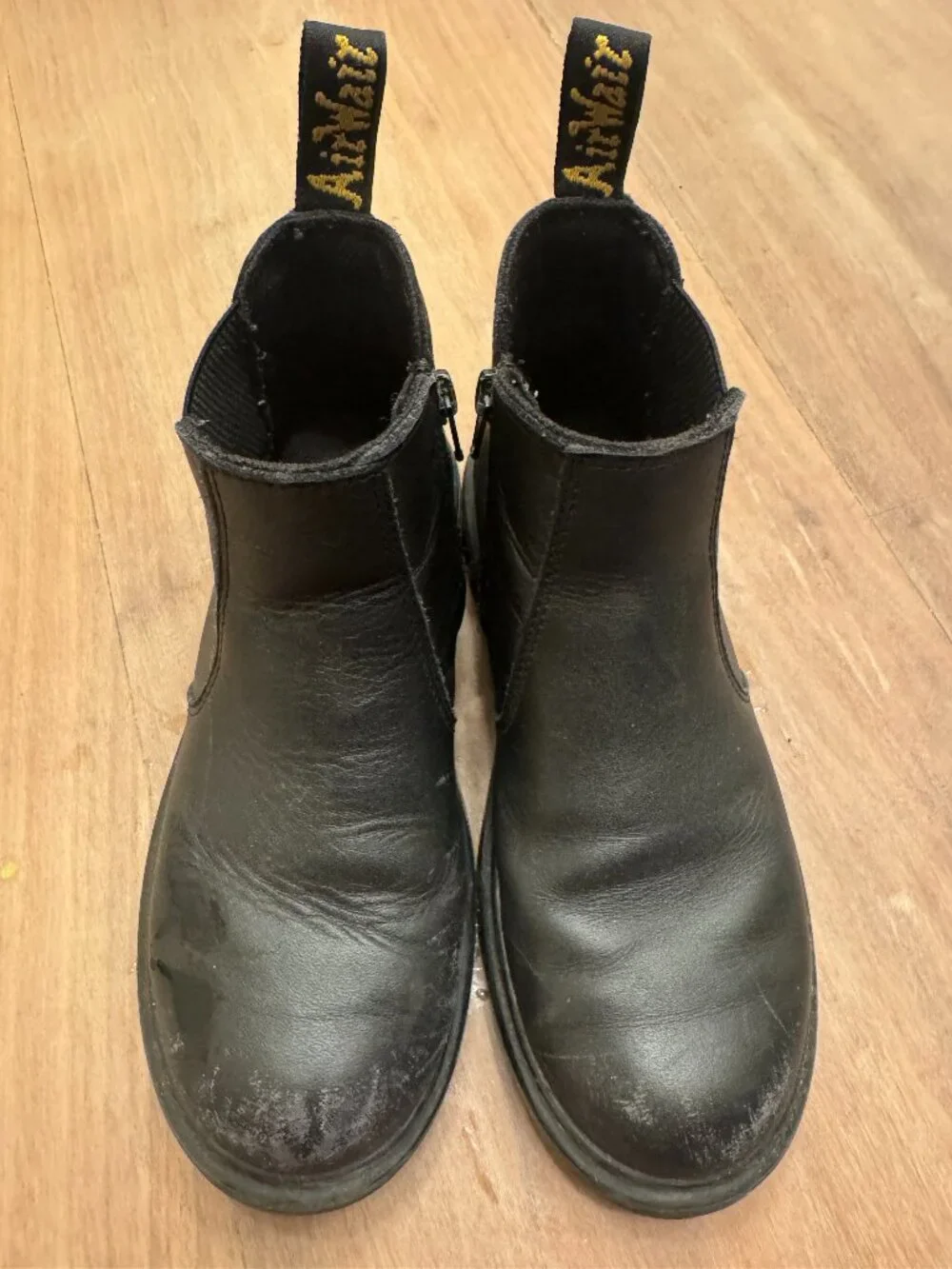 Dr. Martens Chelsea Boot Black Leather Side Zip Youth 4
